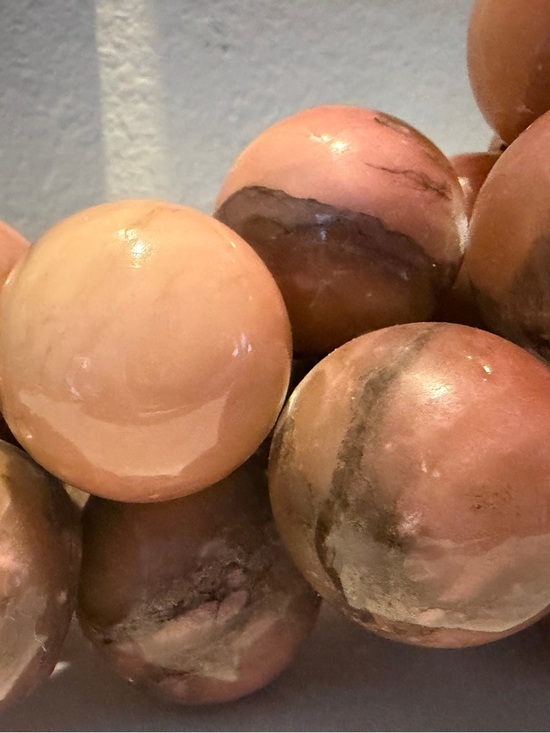 Vintage Pink Onyx Grapes Cluster Stone Fruit Sculpture MCM Alabaster Decor - Picture 11 of 15